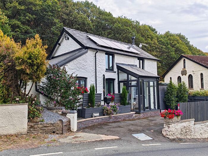 2 Bedroom Detached House To Rent In Llanafanfawr, Builth Wells, LD2