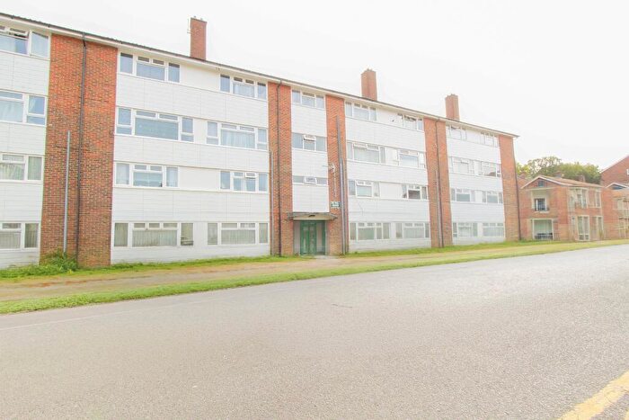2 Bedroom Maisonette To Rent In Jasmine Gardens, Croydon, CR0