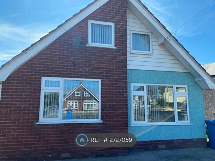 3 Bedroom Bungalow To Rent In Second Avenue, Prestatyn, LL19
