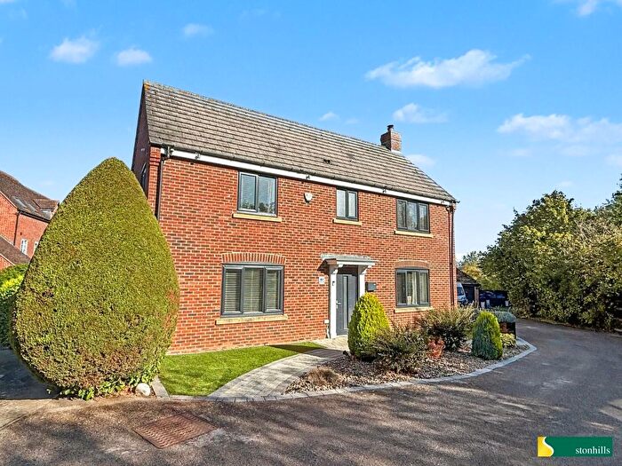 4 Bedroom Detached House For Sale In Rickyard Walk, Grange Park, Northampton, NN4