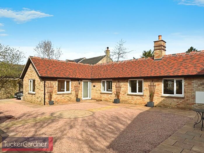 3 Bedroom Bungalow To Rent In St. Marys Street, Ely, CB7