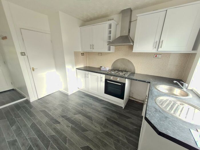 3 Bedroom House To Rent In Chester Road, Doncaster, DN2