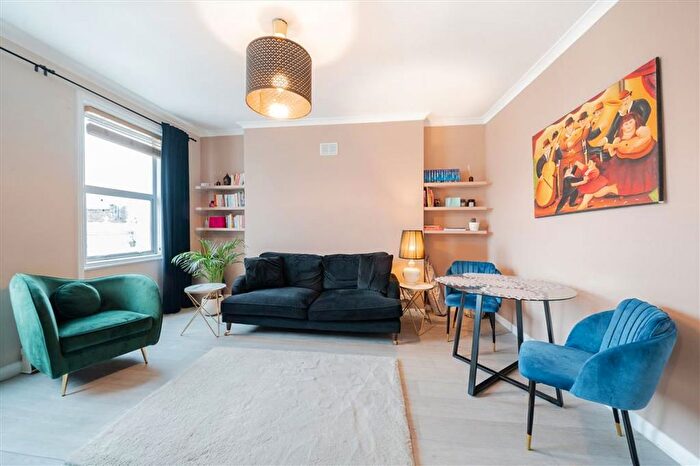1 Bedroom Flat To Rent In Barons Court Road, London, W14