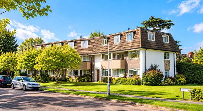 2 Bedroom Apartment To Rent In The Fairway, Burnham, SL1