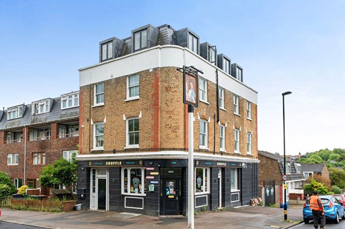 2 Bedroom Flat For Sale In Wells Park Road, London, SE26