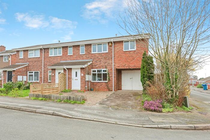 3 Bedroom End Terrace House For Sale In Lowforce, Wilnecote, Tamworth, B77