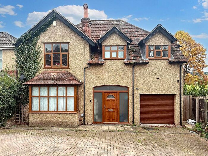 4 Bedroom Detached House For Sale In Castle Road, Salisbury, SP1