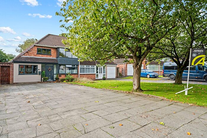 4 Bedroom Semi-Detached House For Sale In Edward Drive, Ashton-In-Makerfield, WN4