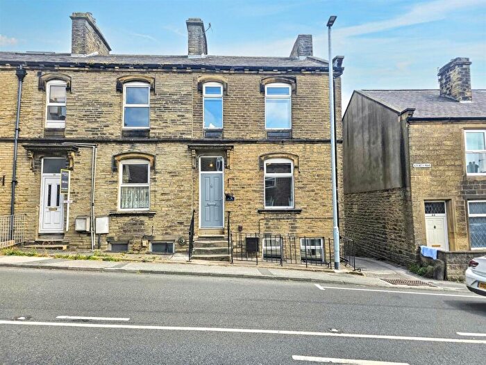 4 Bedroom End Of Terrace House For Sale In Keighley Road, Silsden, BD20