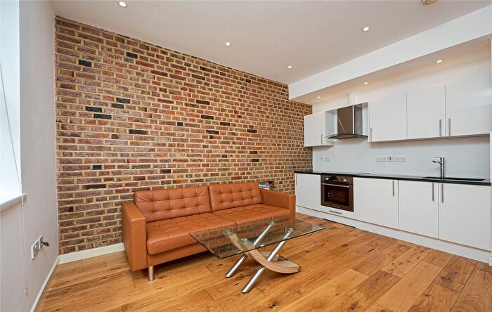 2 Bedroom Flat To Rent In Upper Tachbrook Street, London, SW1V