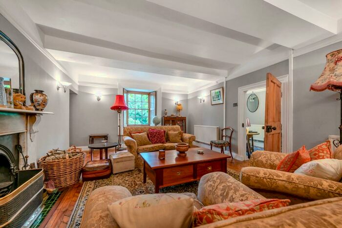 6 Bedroom Detached House For Sale In Fishguard Road, Haverfordwest, SA62