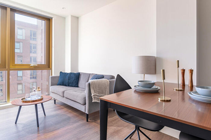 1 Bedroom Apartment To Rent In Weldale Street, Reading, Berkshire, RG1