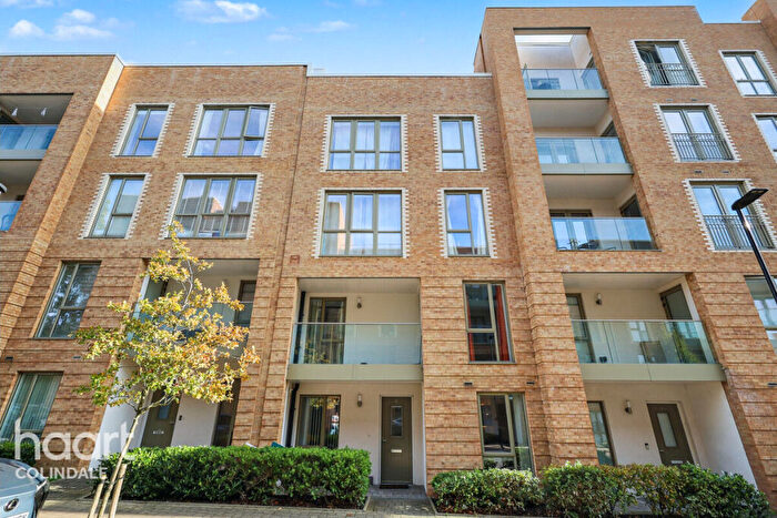 3 Bedroom Maisonette For Sale In Charmille Avenue, NW9