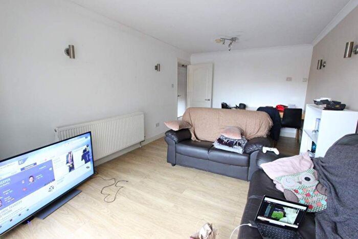 2 Bedroom Flat To Rent In Gresse Street, London, W1T