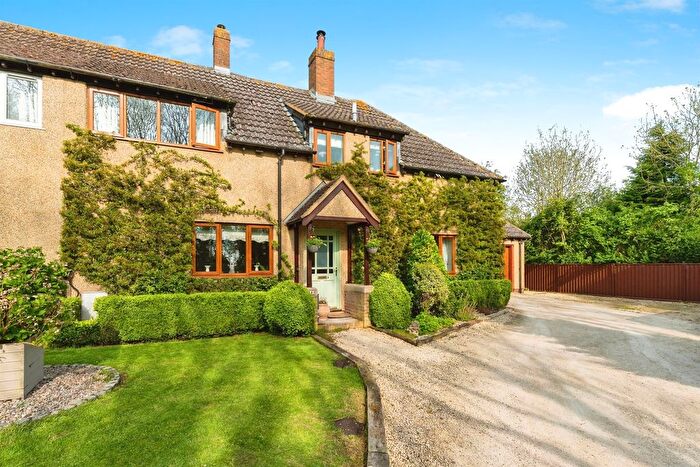 3 Bedroom Semi-Detached House For Sale In North End, Kelshall, Royston, SG8