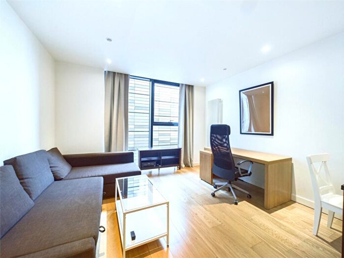 1 Bedroom Apartment To Rent In Simpson Loan, Quartermile, Edinburgh, EH3