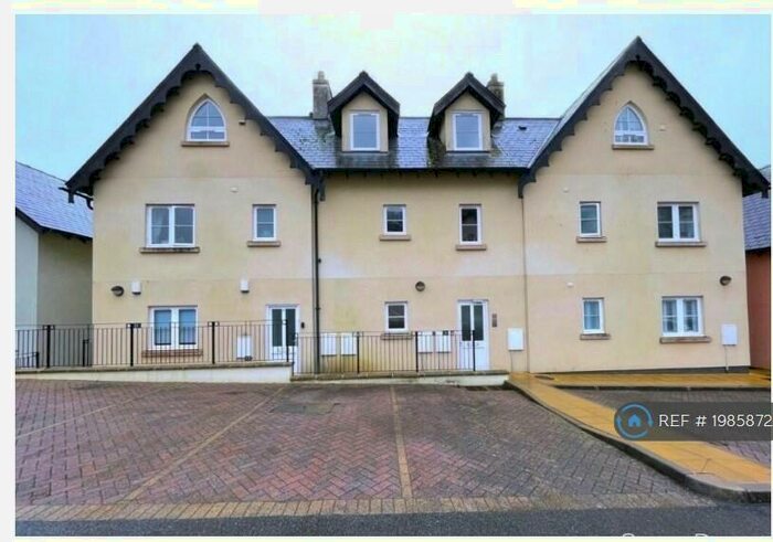 1 Bedroom Flat To Rent In St Brides Hill, Saundersfoot, SA69