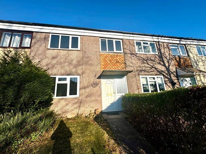 3 Bedroom Terraced House To Rent In Kennedy Avenue, Macclesfield, SK10