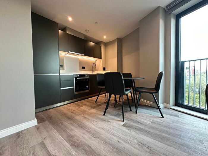 2 Bedroom Apartment To Rent In Springwell Gardens, Springwell Road, Leeds, LS12