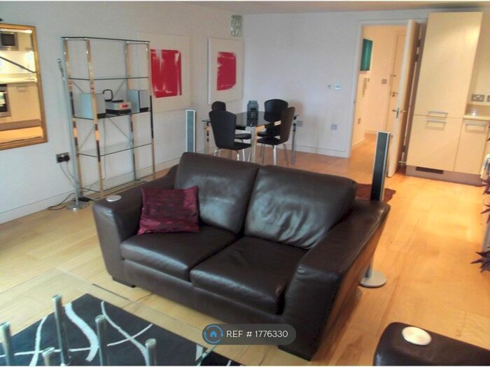 2 Bedroom Flat To Rent In Water Gardens Square, London, SE16