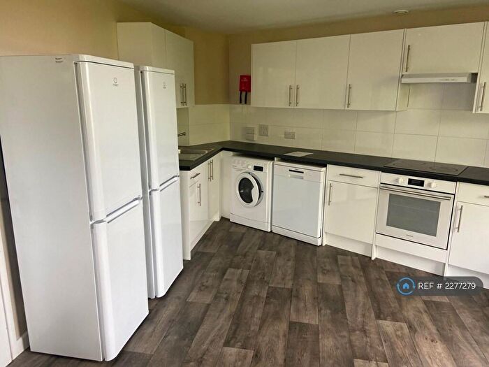 7 Bedroom Flat To Rent In Stokes Croft, Bristol, BS1