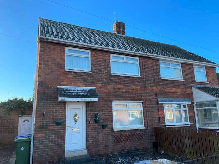 2 Bedroom Semi-Detached House To Rent In Hallington Drive, Seaton Delaval, Whitley Bay., NE25