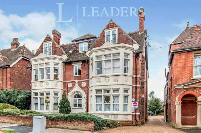 2 Bedroom Apartment To Rent In Rothsay Road, Bedford MK40