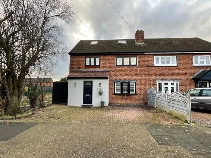 4 Bedroom Semi Detached House For Sale In Ennerdale Avenue, Elm Park, Hornchurch, Essex, RM12
