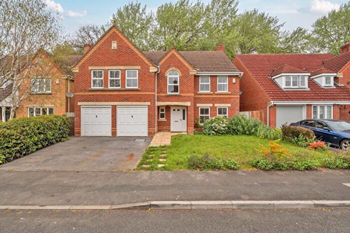 5 Bedroom Detached House For Sale In Dunstan Park, Thatcham, RG18