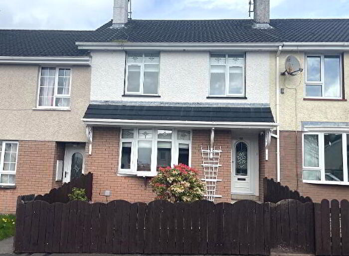 3 Bedroom Mid Terraced House For Sale In Hillview Park, Castlederg, BT81