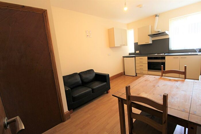 1 Bedroom Flat To Rent In Connect House, Willow Lane, Mitcham, CR4