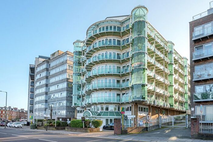 2 Bedroom Flat To Rent In Station Road, Barnet, EN5