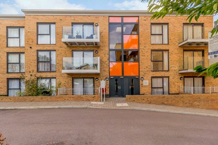 1 Bedroom Apartment To Rent In Zodiac Close Edgware, HA8
