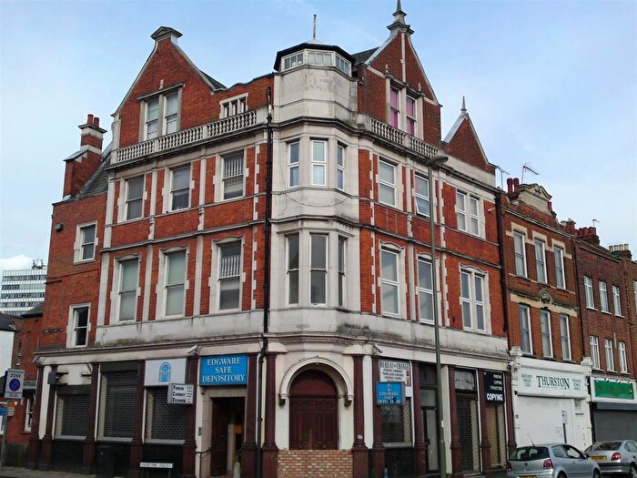 2 Bedroom Flat To Rent In High Street, Edgware, Middlesex, HA8