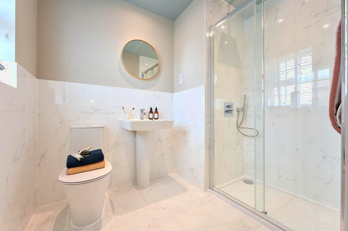 4 Bedroom Detached House For Sale In Park Ln, Finchampstead, Wokingham, RG40