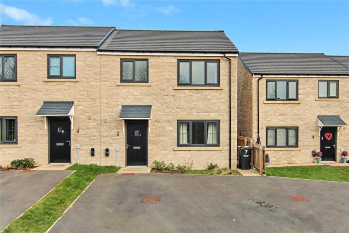 3 Bedroom Semi Detached House For Sale In Mercury Road, Silsden, BD20