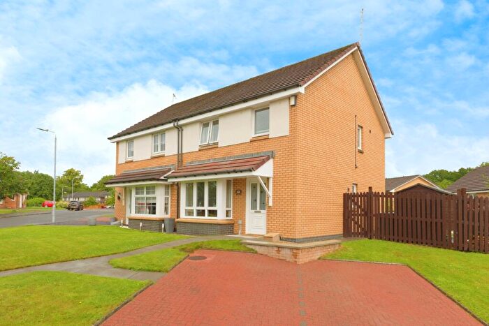 3 Bedroom Semi-Detached House For Sale In Abbotsford Avenue, Hamilton, South Lanarkshire, ML3