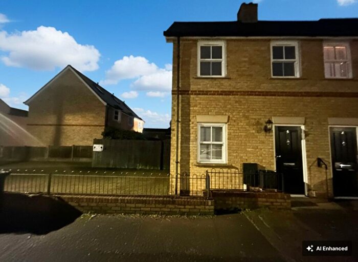 2 Bedroom End Of Terrace House To Rent In Queens Avenue, Snodland, ME6
