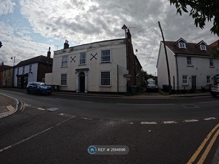 2 Bedroom Flat To Rent In High Street, Newington, Sittingbourne, ME9