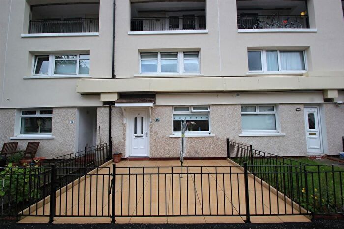 2 Bedroom Maisonette To Rent In Ardessie Place, Maryhill, G20
