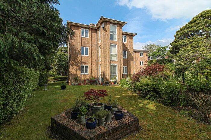 2 Bedroom Apartment For Sale In Haven Road, Canford Cliffs, Poole, BH13