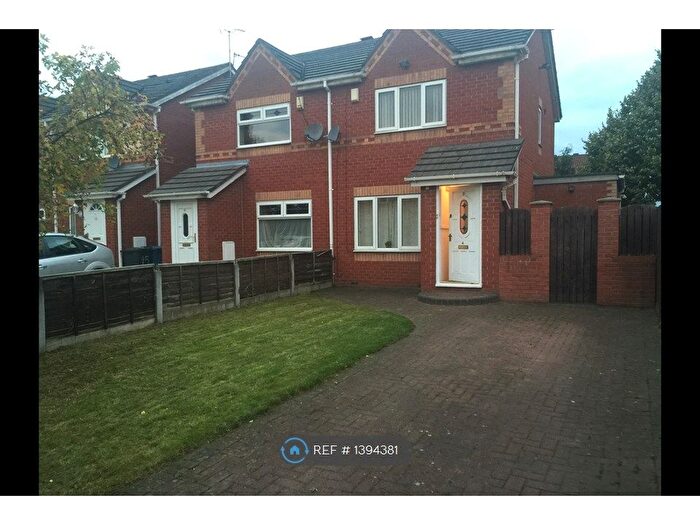 2 Bedroom Semi-Detached House To Rent In Windmill Avenue, Salford, M5
