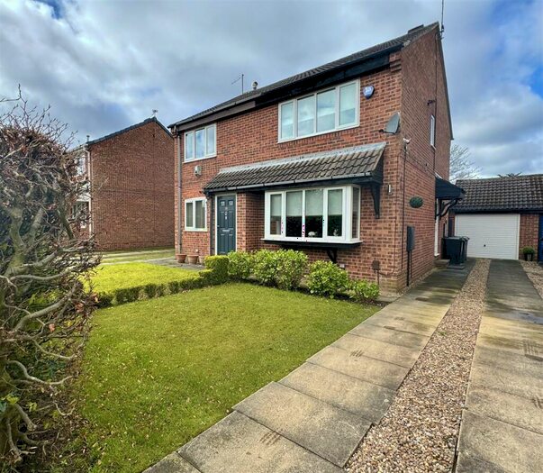 2 Bedroom Semi-Detached House To Rent In Plane Tree Avenue, Leeds, LS17