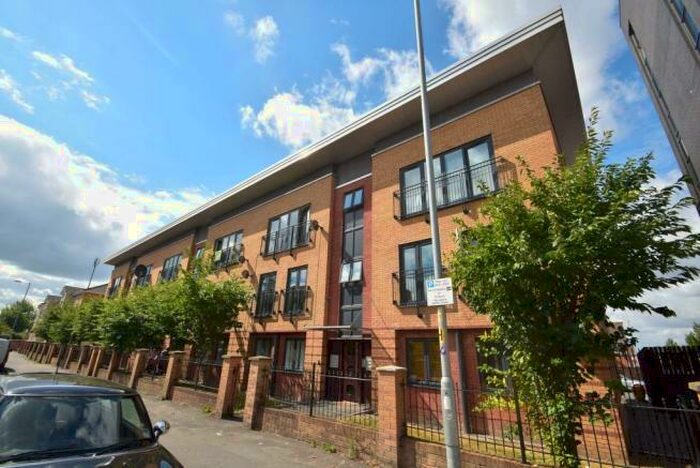 2 Bedroom Apartment To Rent In Old BIrley Street, Hulme, Manchester, M15