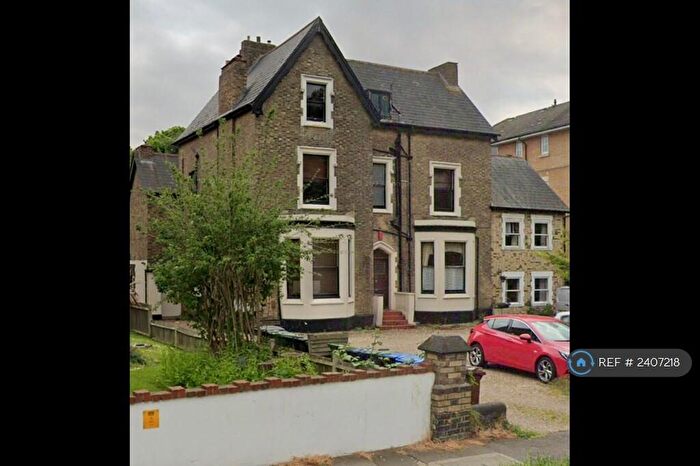 1 Bedroom Flat To Rent In Copers Cope Road, Beckenham, BR3