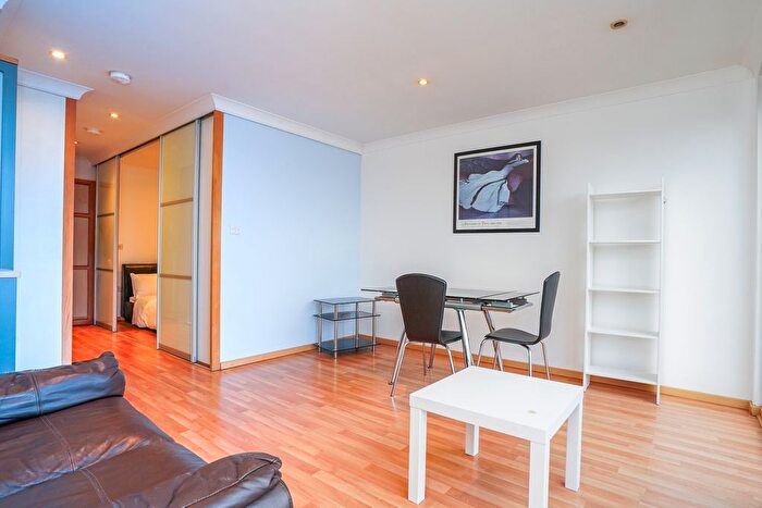 Studio To Rent In Regent Street, Leeds, LS2