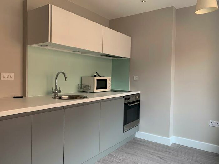 1 Bedroom Apartment To Rent In Manor Mills, Leeds, LS11