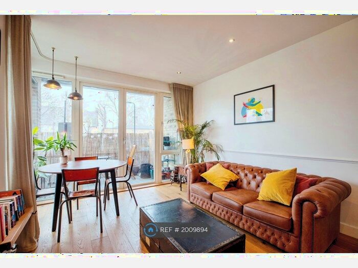 2 Bedroom Flat To Rent In City Mill Apartments, London, E8