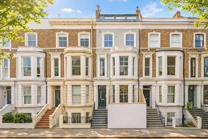 2 Bedroom Flat For Sale In St. Michaels Gardens, North Kensington, W10