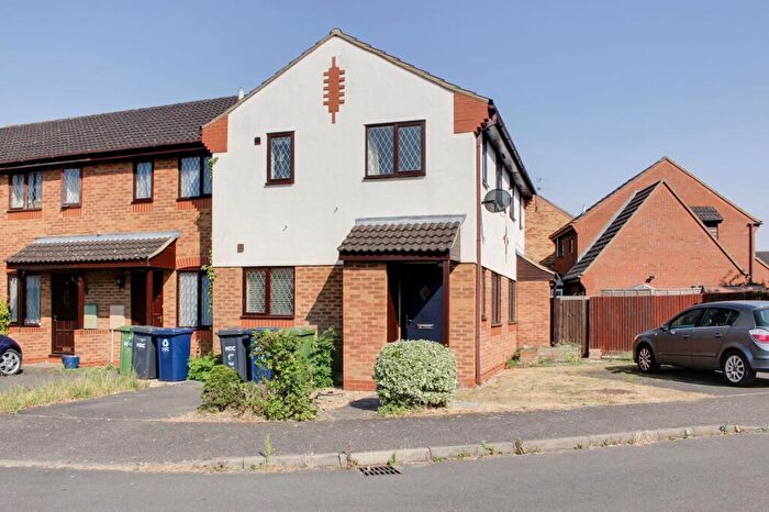 1 Bedroom End Of Terrace House To Rent In Eayre Court, St. Neots, PE19